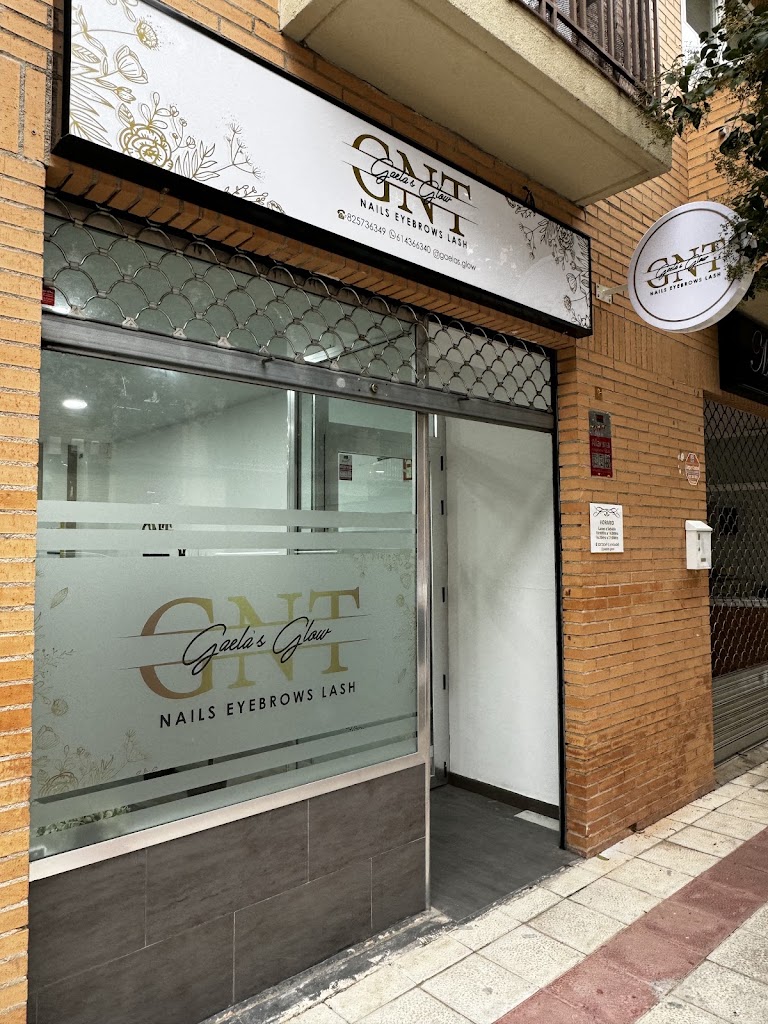 Gaela's Glow — Exterior