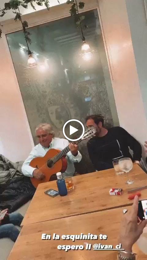 Restaurante La esquinita te espero — Videos