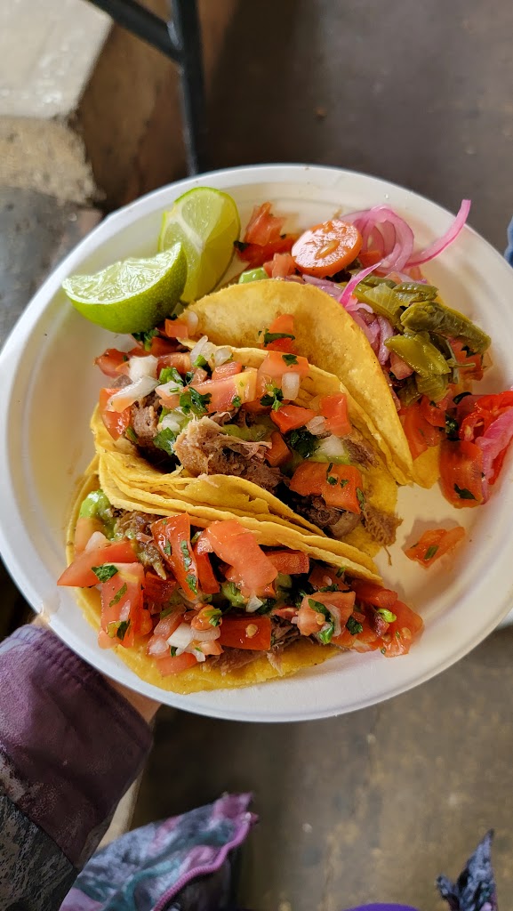 Tacos De Lechon "EL PAISA" in North York