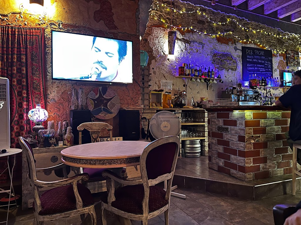 El Secret de Sue — Ambiente
