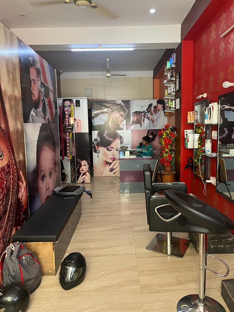 Rudraksha Unisex Salon