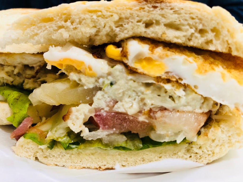 Cafeteria Moneiba — Comida y bebida