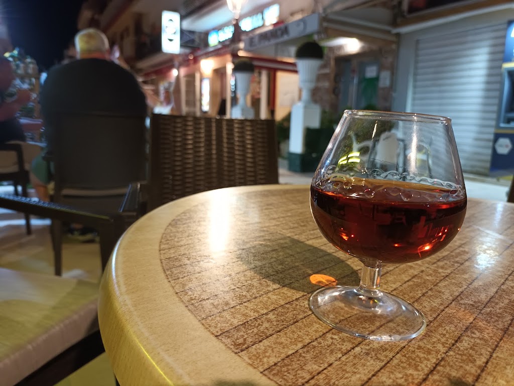 Bar Elefante — Comida y bebida