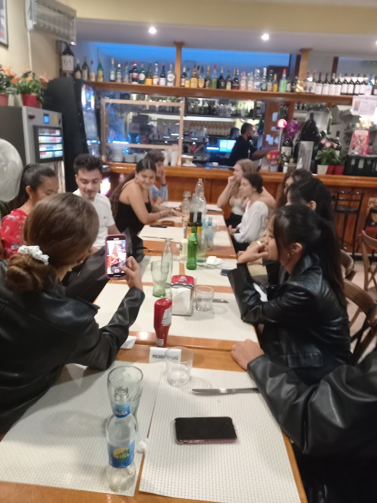 Cafeteria California