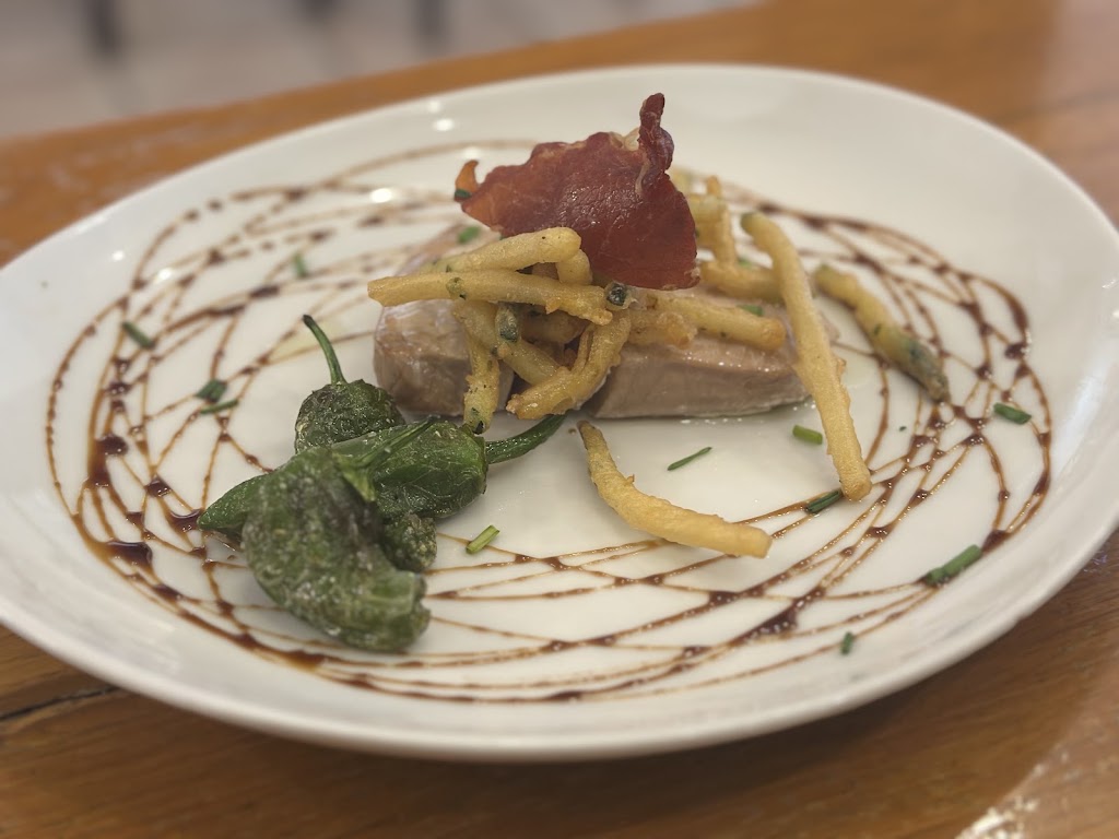 Pagoa neo taberna — Comida y bebida