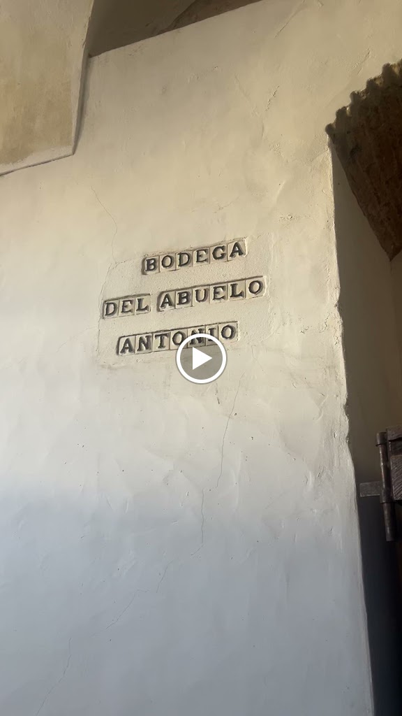 Bodegas Medina — Videos