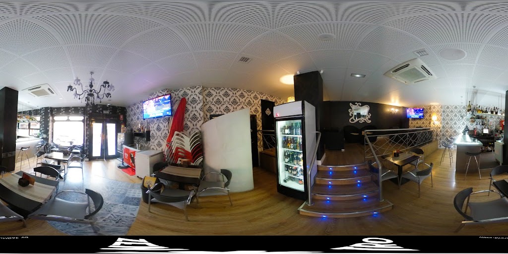 Cafeteria ZEN*TRO — Street View y 360deg