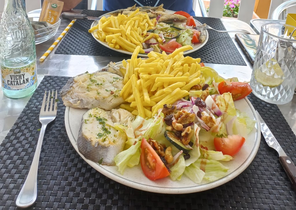 Bar Europa Playa — Comida y bebida