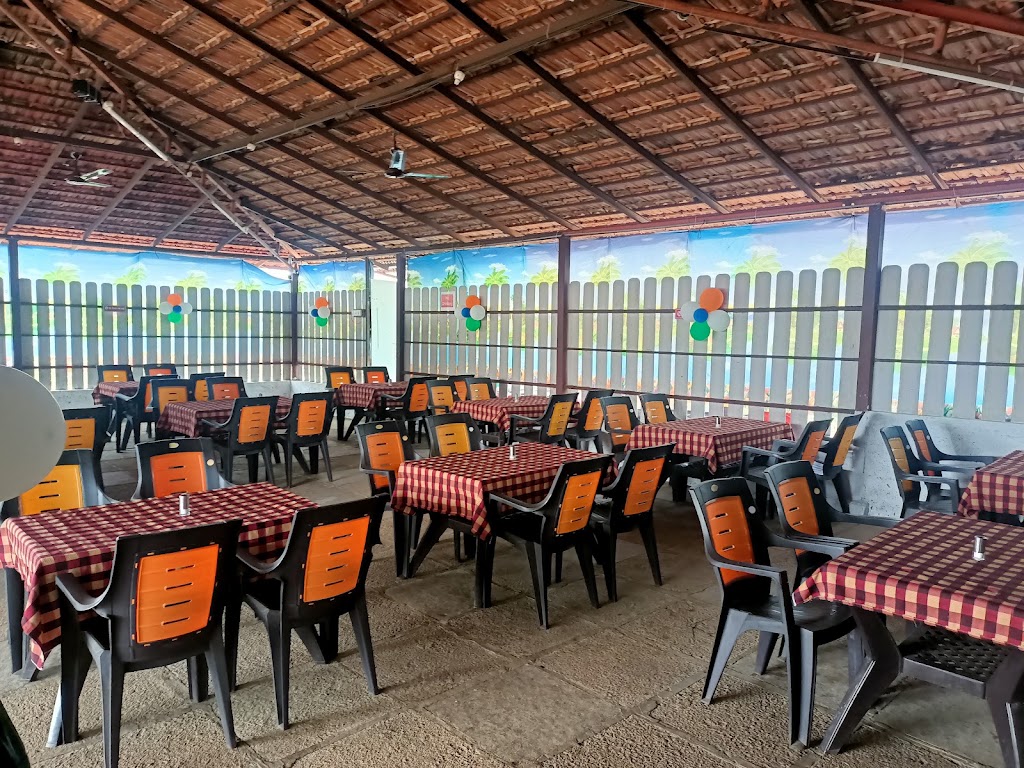 Hotel Tadka Best Family Restaurant Uttur