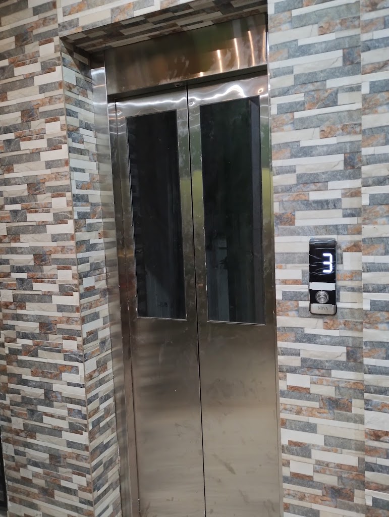 Hotel Grand 555