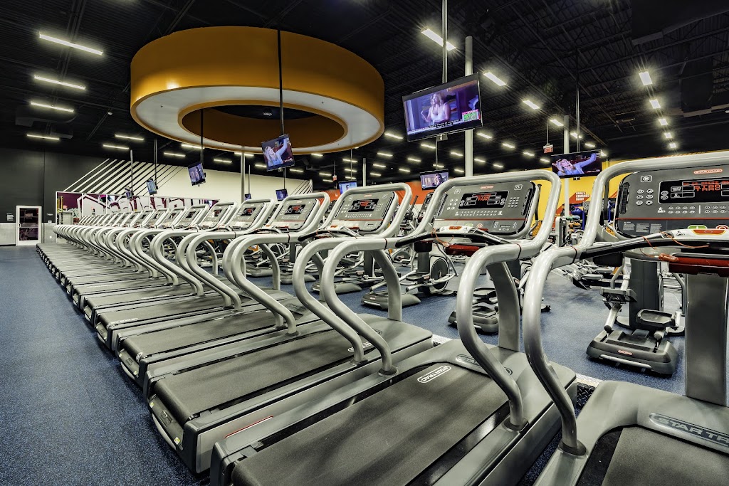  Crunch Fitness - Round Rock