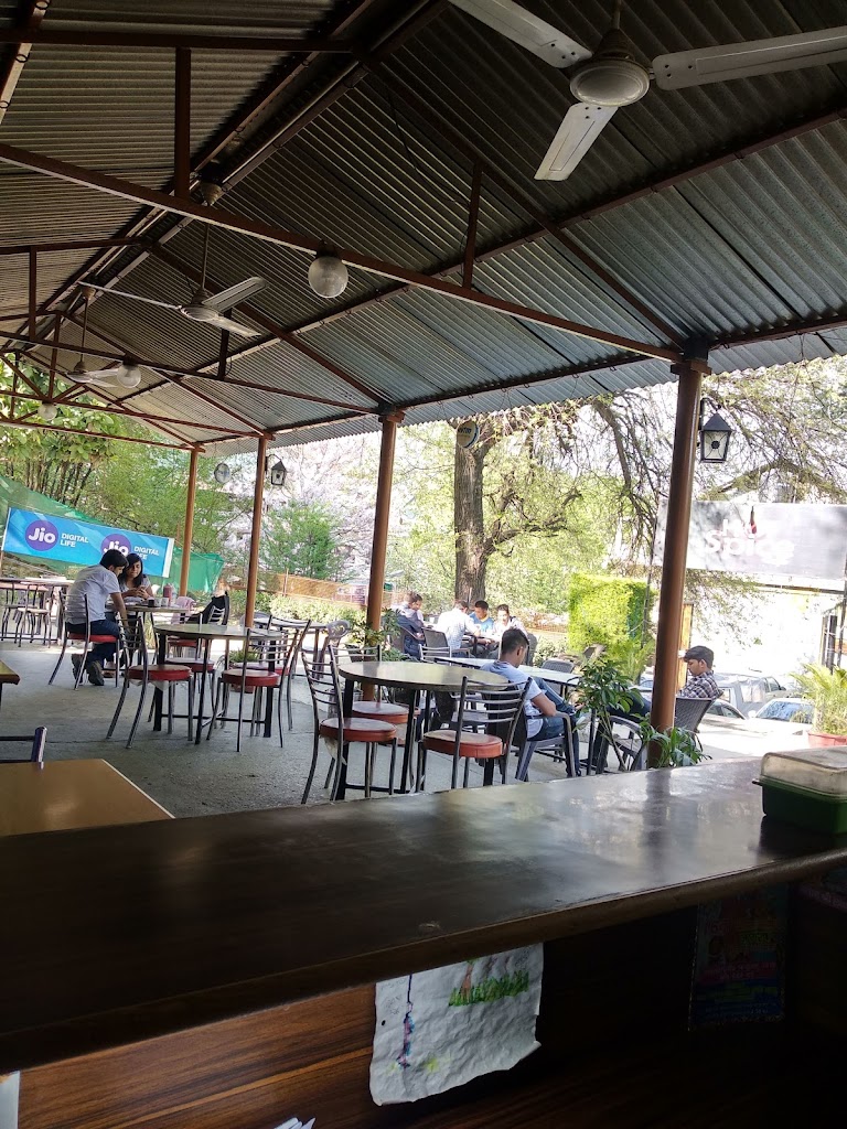 Hot Spice Cafe Best Restaurant In Kullu Cafe In Kullu