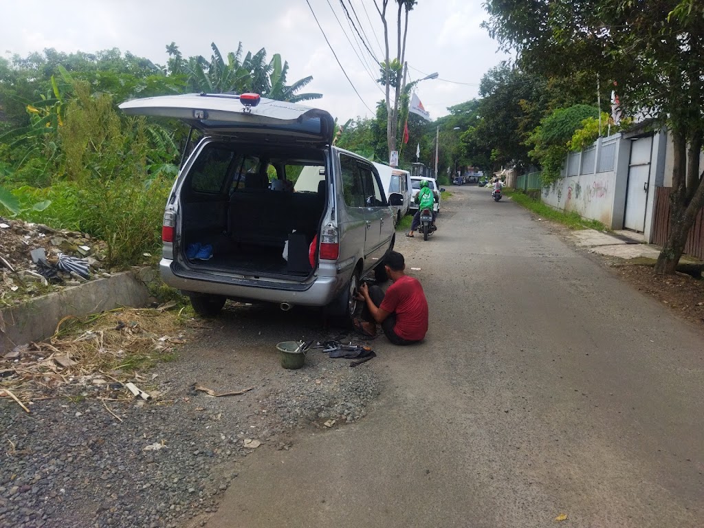 Rahmat Motor (Bengkel Mobil Pak Ace)