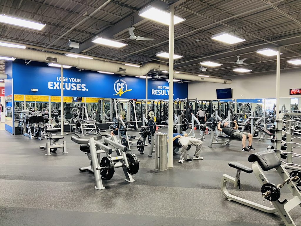  Club Fitness - Wentzville