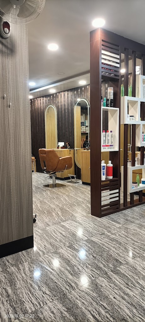 Khushi Makeup Studio