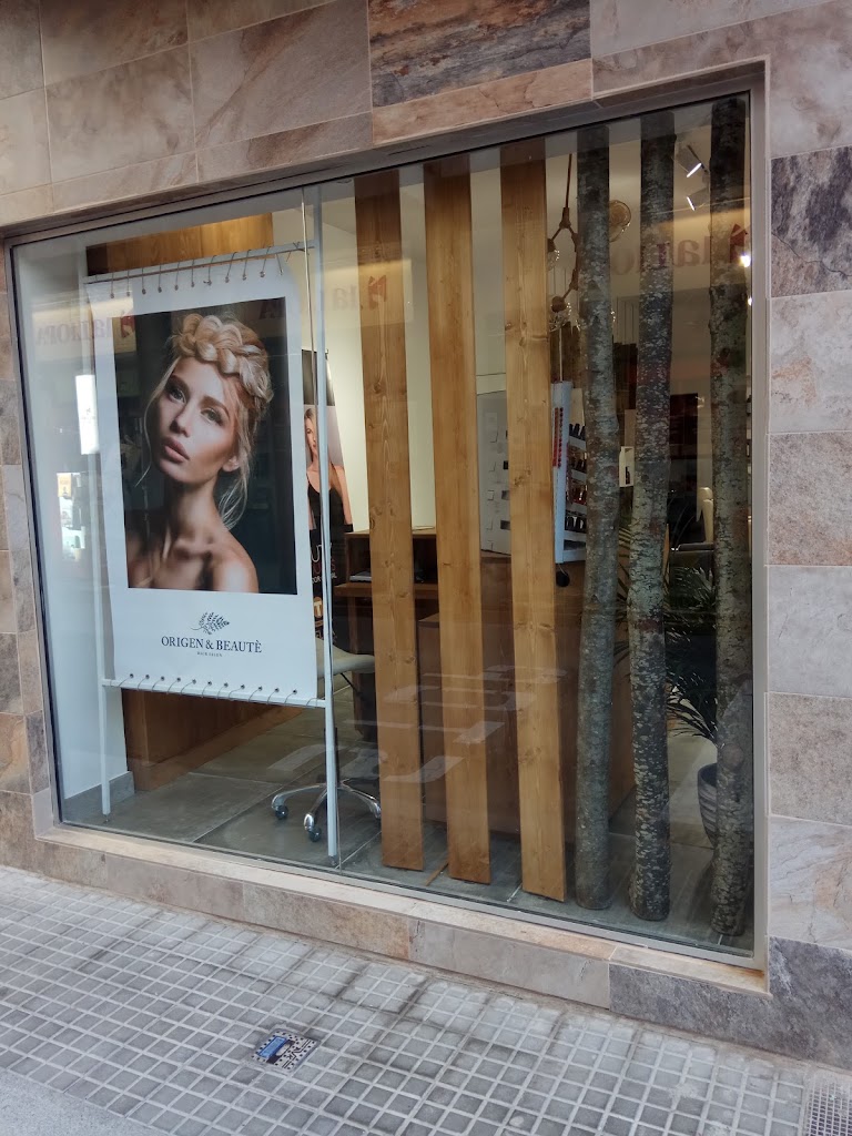 Origen & Beaute — Exterior