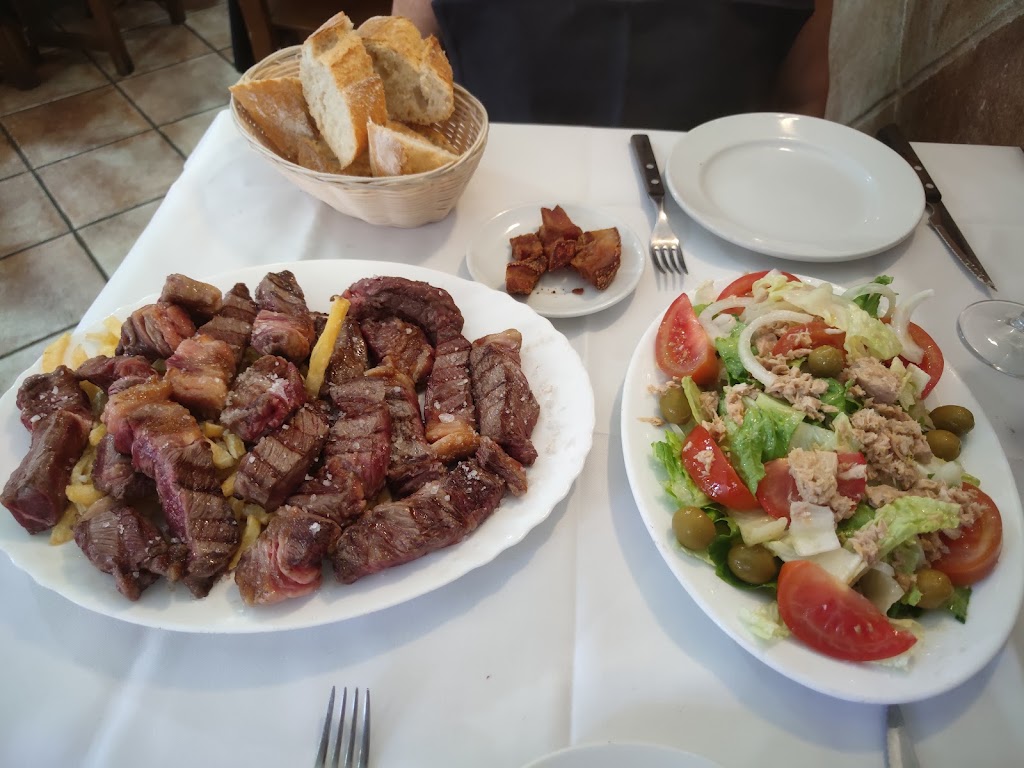 Las Tabernas De Regiones — Comida y bebida
