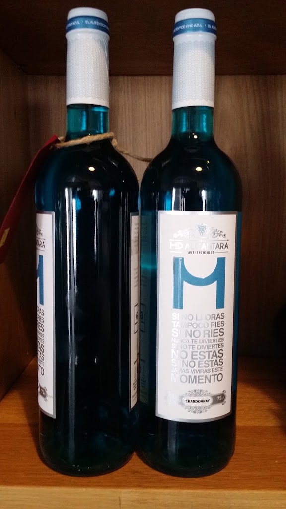 vinoteca el claustro — Comida y bebida