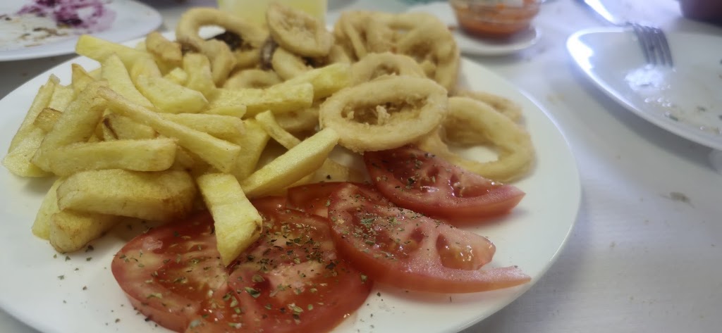 Bar Sociedad Deportiva San Isidro — Comida y bebida