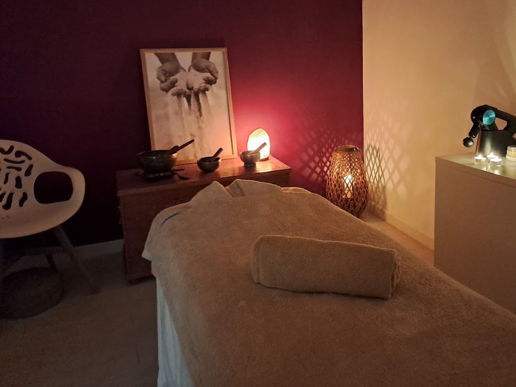 Anna Salinas - Terapeuta holistica manual