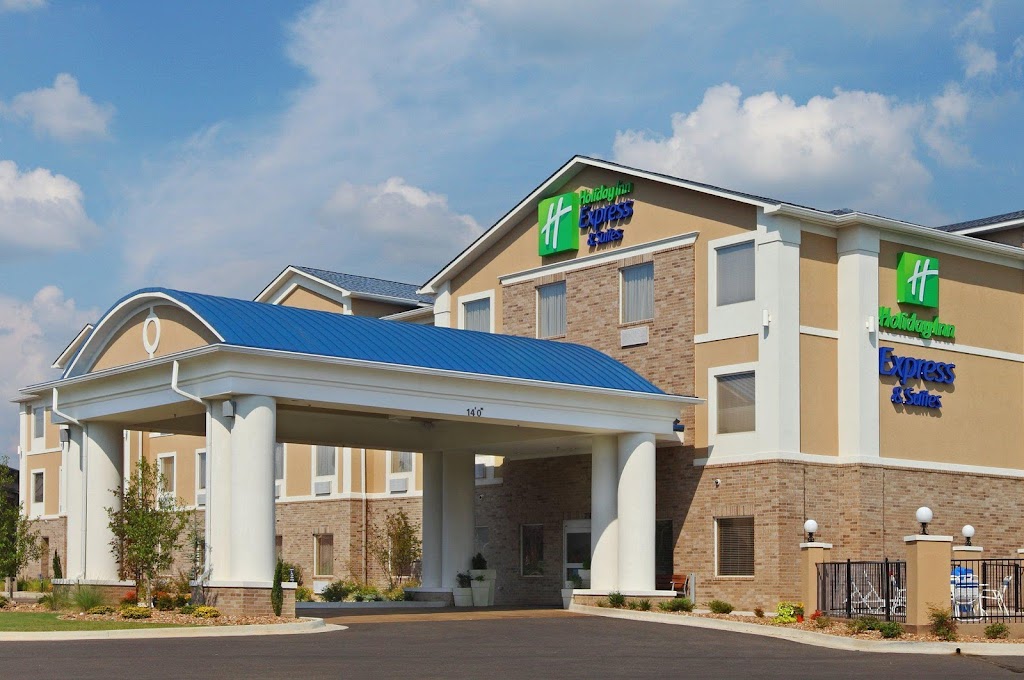 Holiday Inn Express & Suites Clarksville, an IHG Hotel - Hotel in Clarksville , United States of America