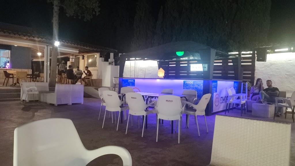 Mundabala Cafe Pub — Ambiente
