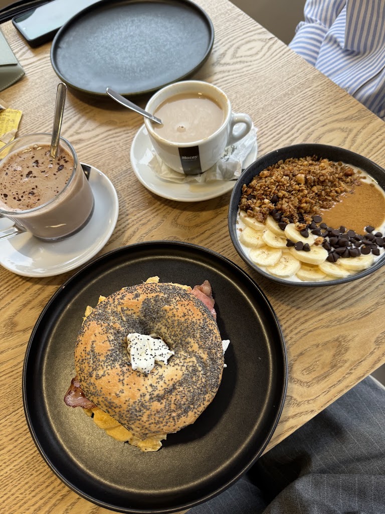 Sesimbra & coffee — Comida y bebida