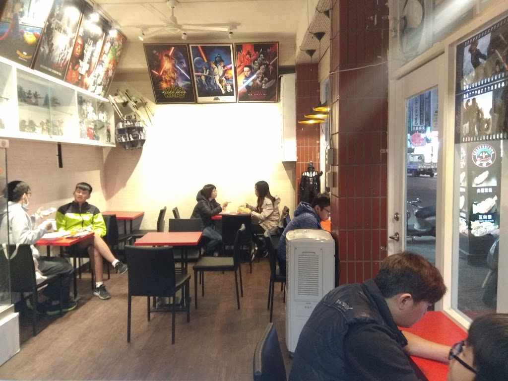 瘋狗堡新營總店 的照片