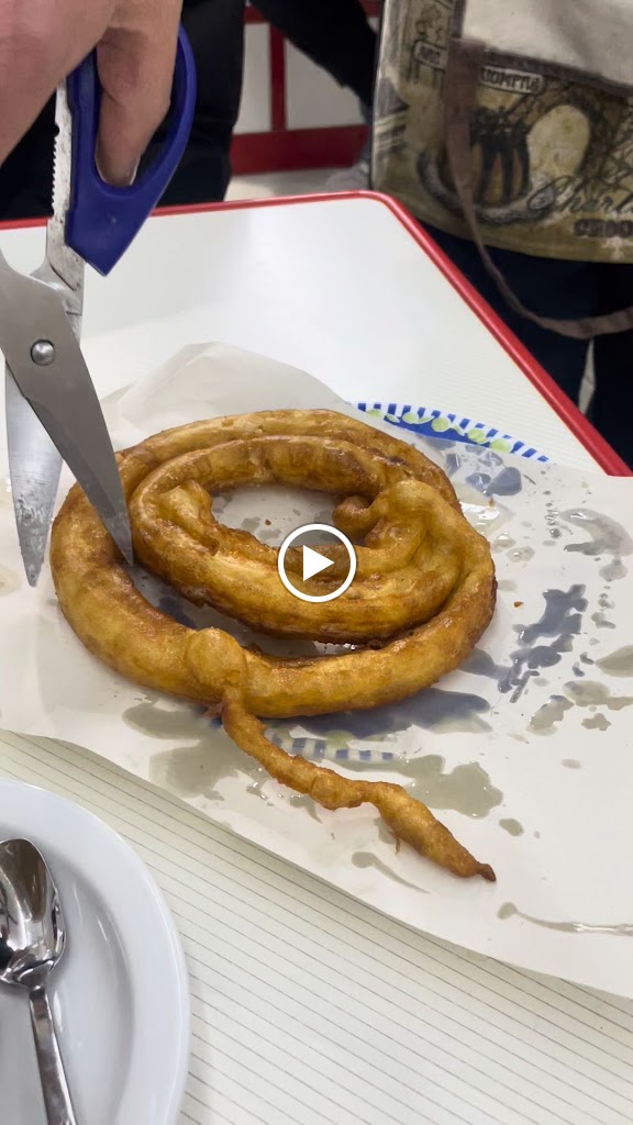 Cafeteria Dolar — Videos