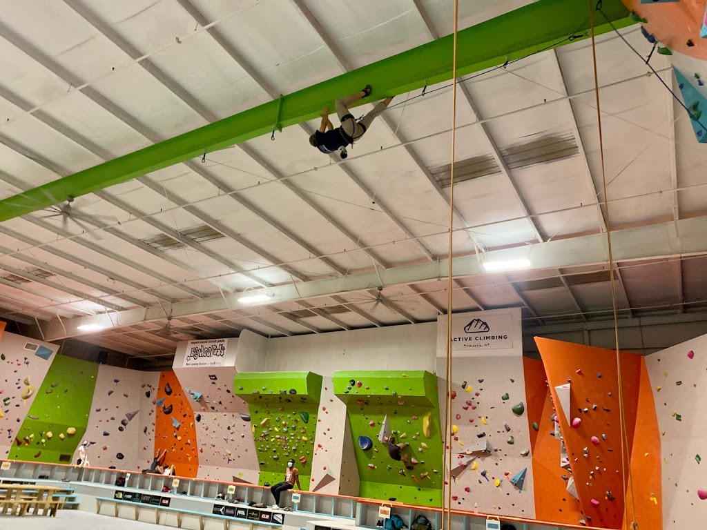  Active Climbing - Indoor Rock Climbing