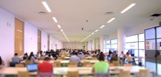 Sala 24 horas Biblioteca Universidad de Alicante