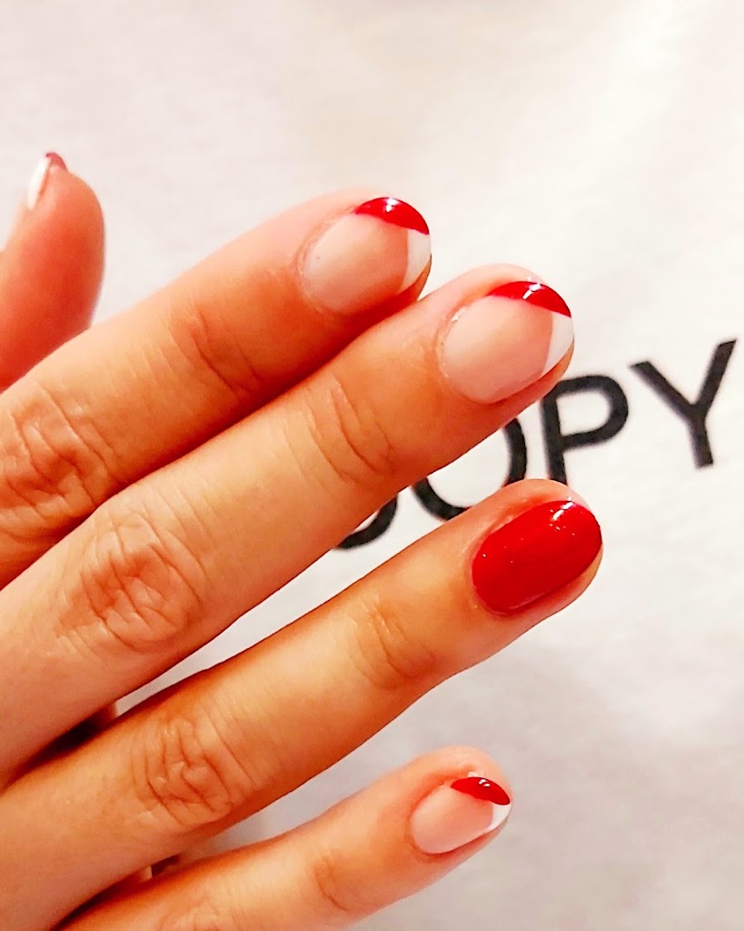 Salon de Belleza Manoli Manzanero — Manicura