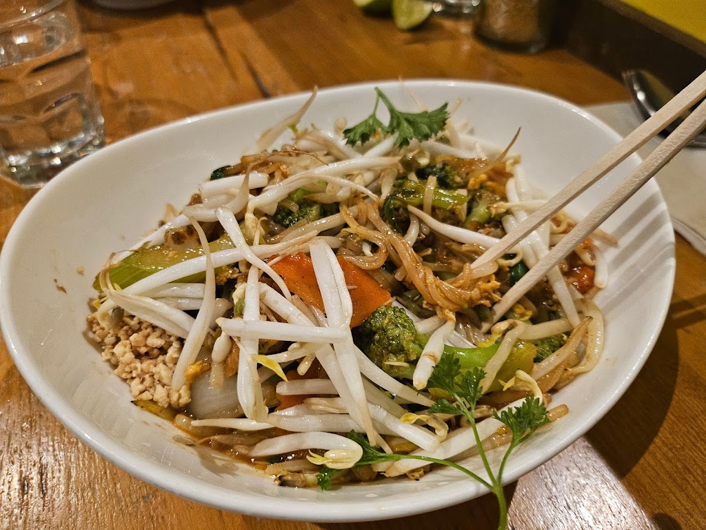 Pad thai