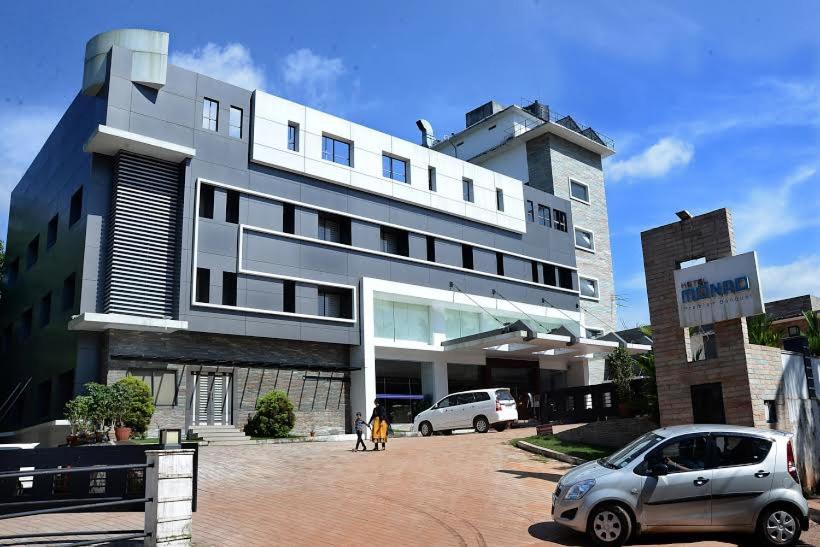Hotel Monad