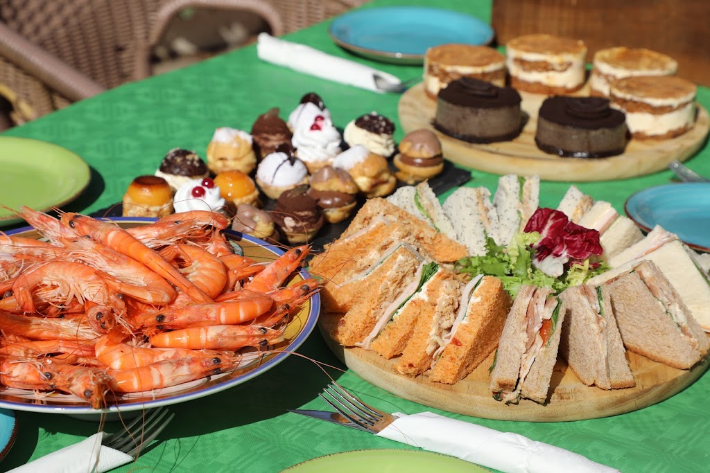 Bar restaurante El Jardin — Comida y bebida