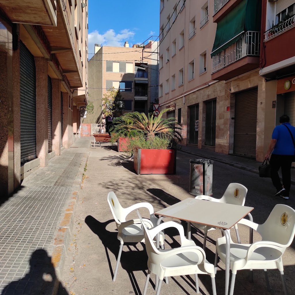 Bon Dia Cafeteria — Ambiente