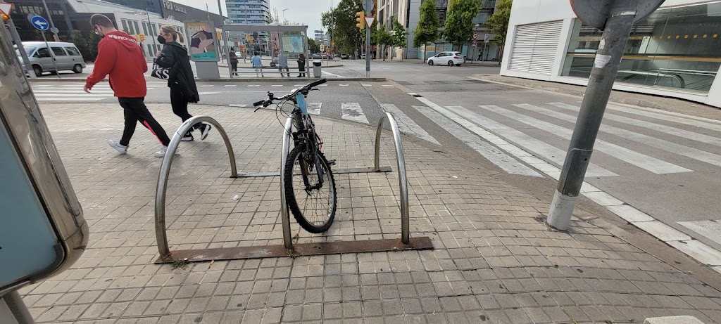 Aparcabicis plaza antoni lloch