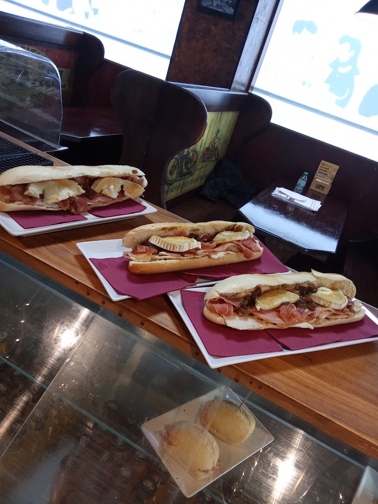 Gotham bar — Comida y bebida
