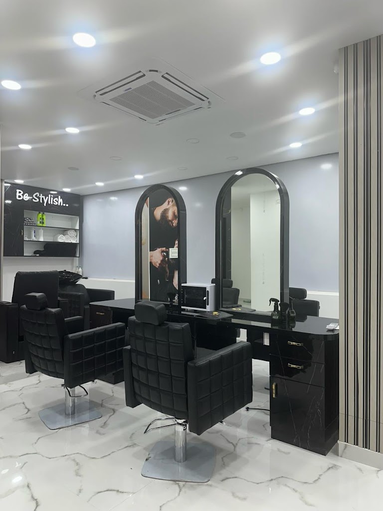 The Glam Salon