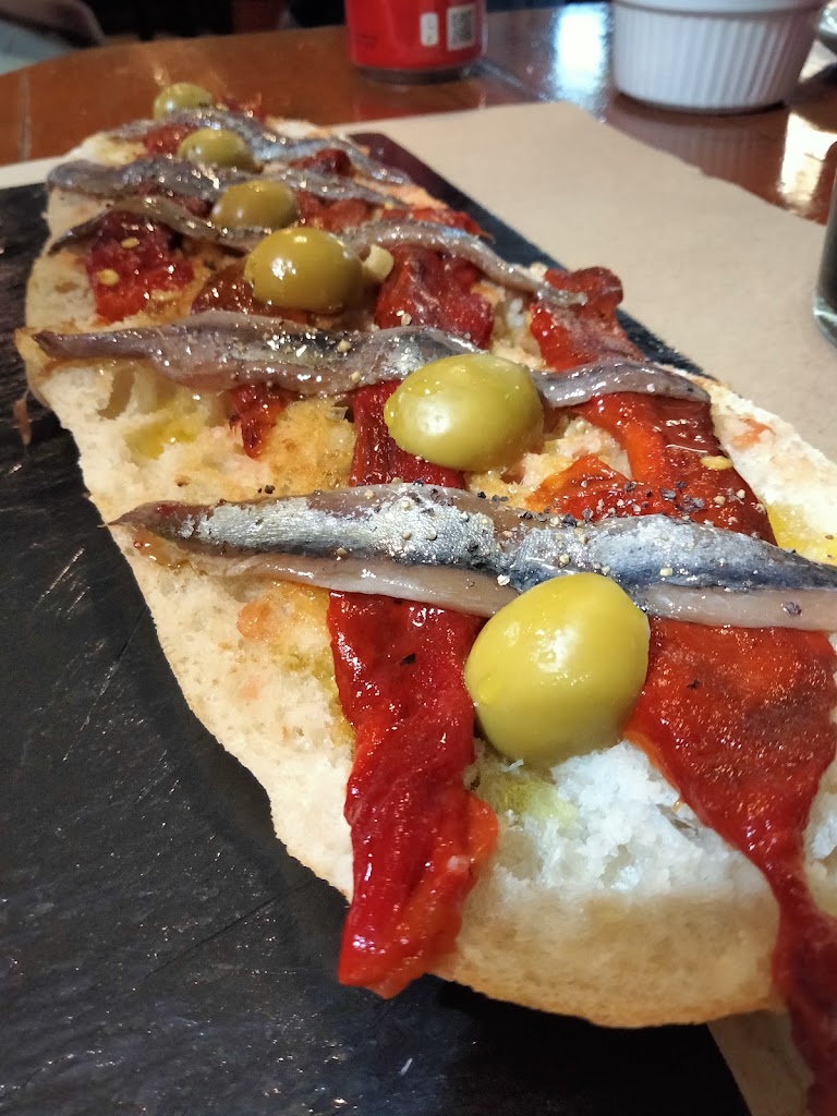 Steven's Bar — Comida y bebida