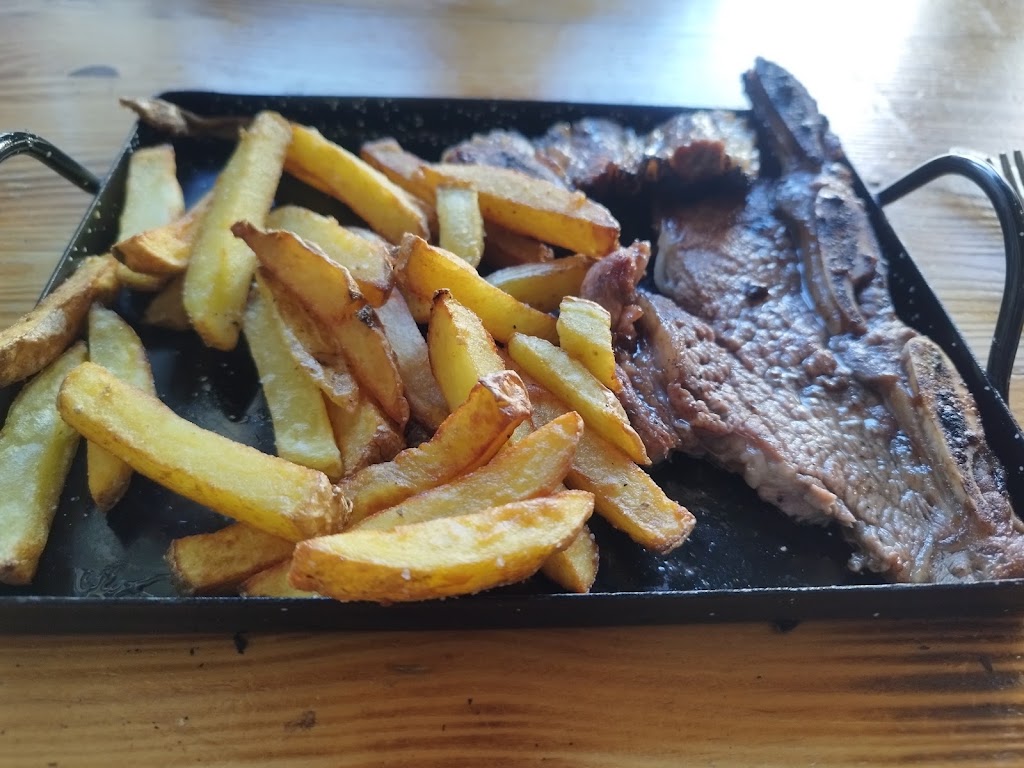 Restaurante THE LOCAL — Churrasco