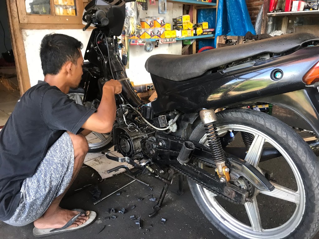 Bengkel dede service