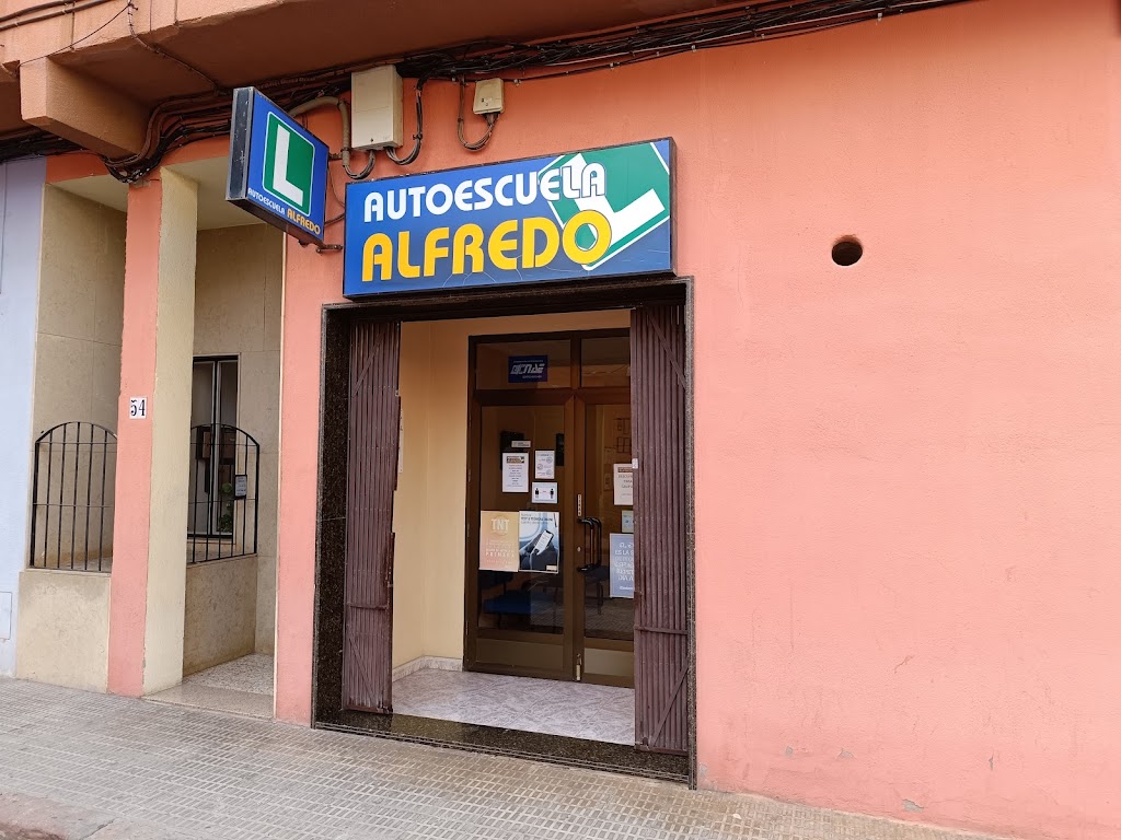 Autoescuela Alfredo — Del propietario