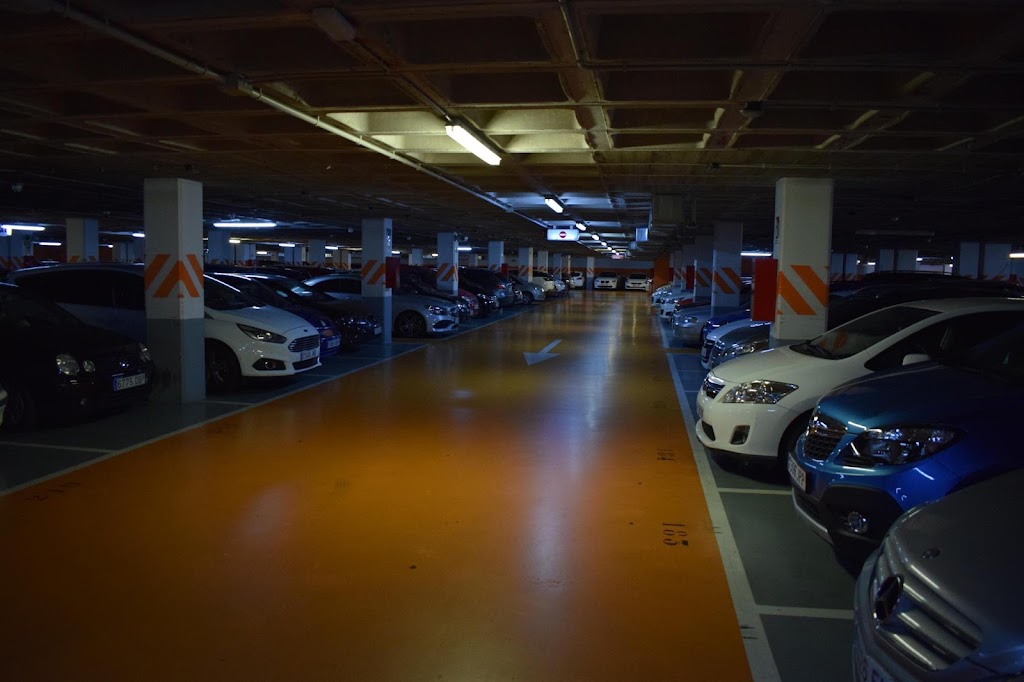 Parking APK2 Hospital General Castellon — Del propietario