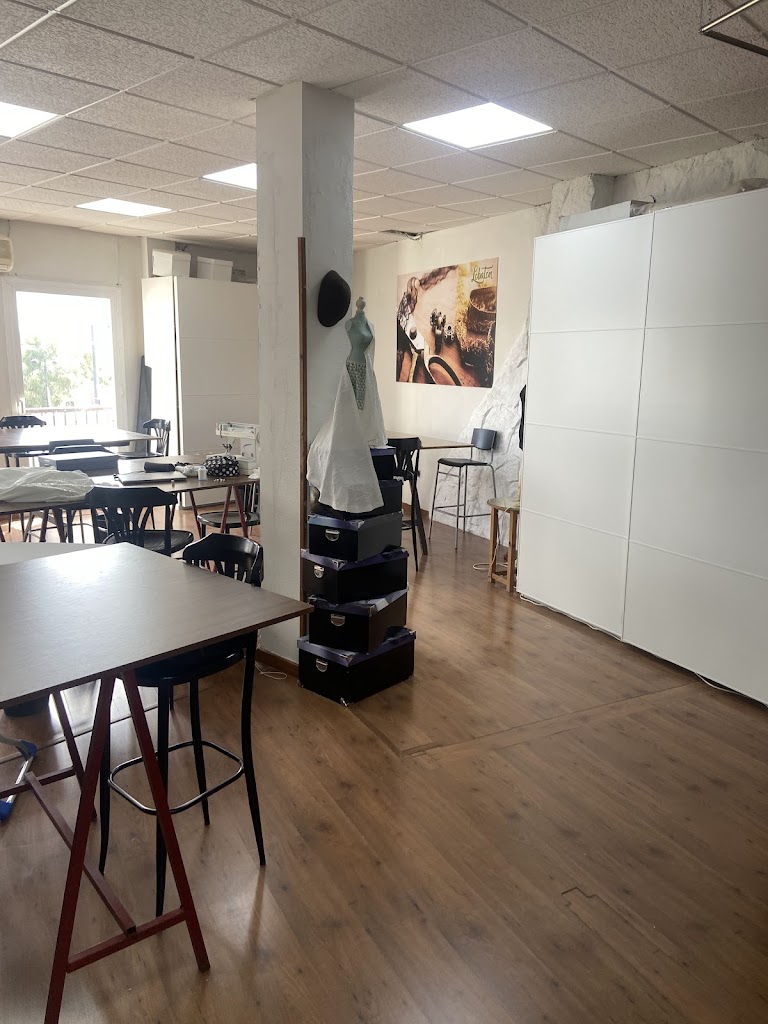 Escuela Corte y Confeccion Luz Lobaton