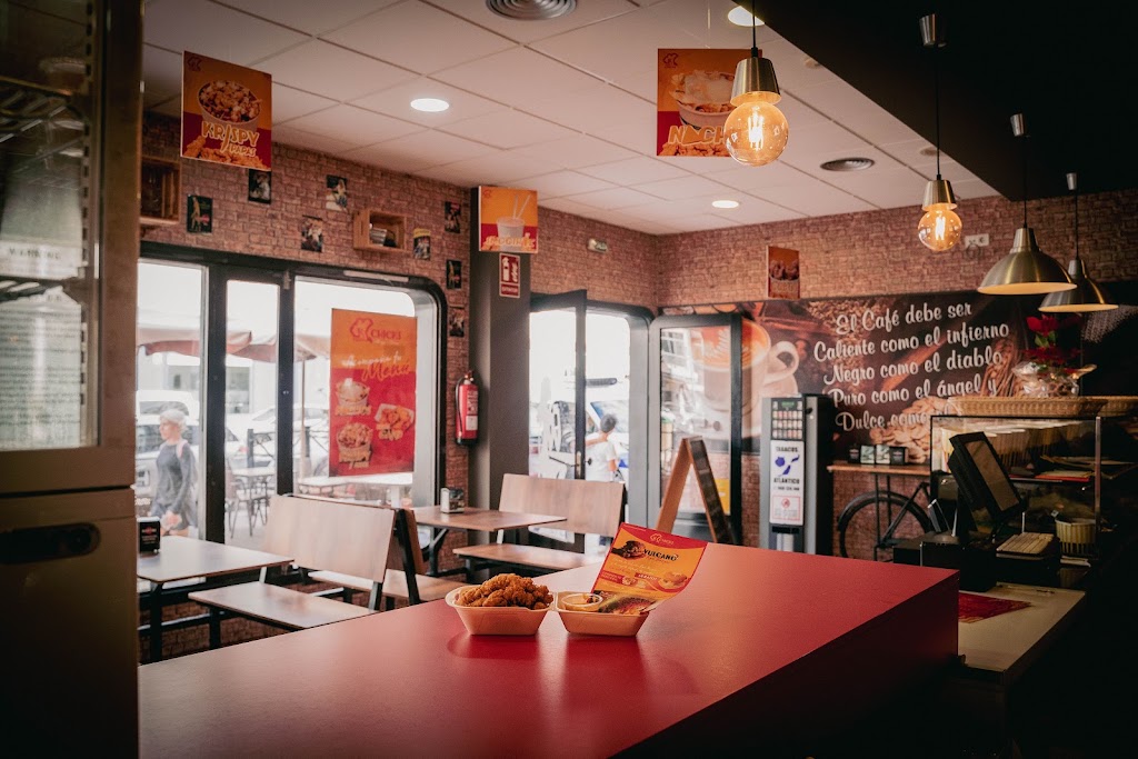 Restaurante KRISPY CHICKS — Ambiente