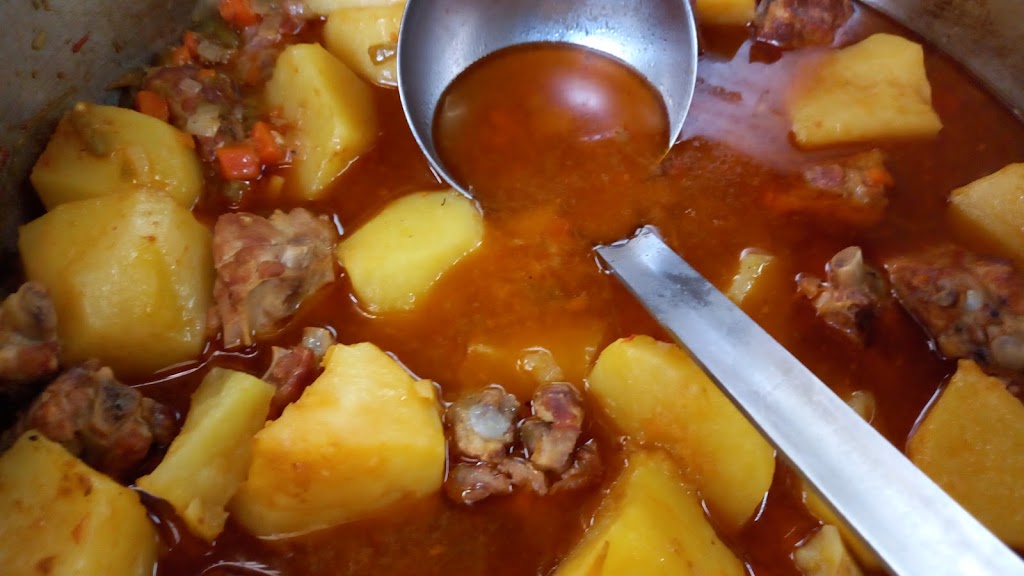 Meson de Miguel — Comida y bebida