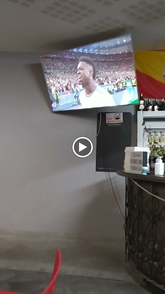 Cerveceria Ferreiro — Videos