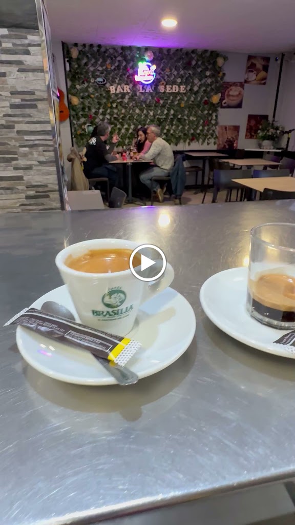 Bar La Sede comida venezolana — Ambiente