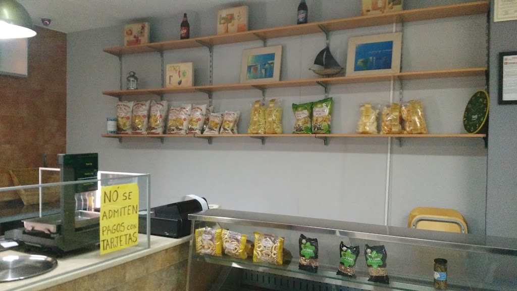 ROYAL CHICKEN BBQ — Ambiente